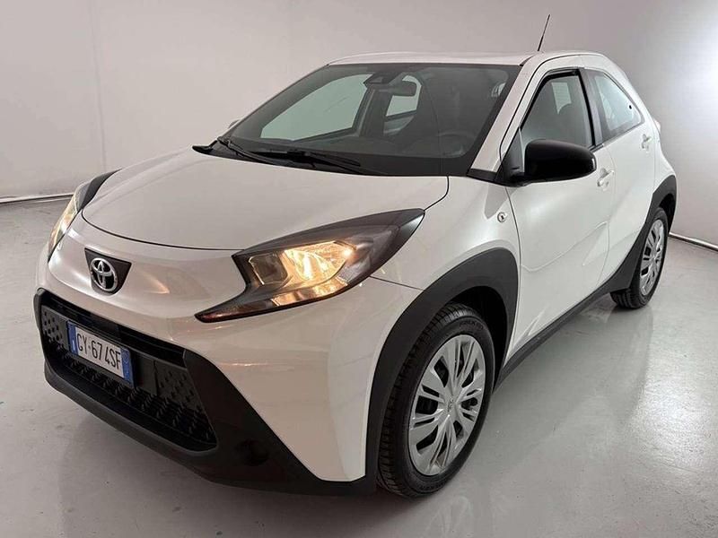 Usata Toyota Aygo X Active 72 CV (52 kW) 2025 Bianco SUV