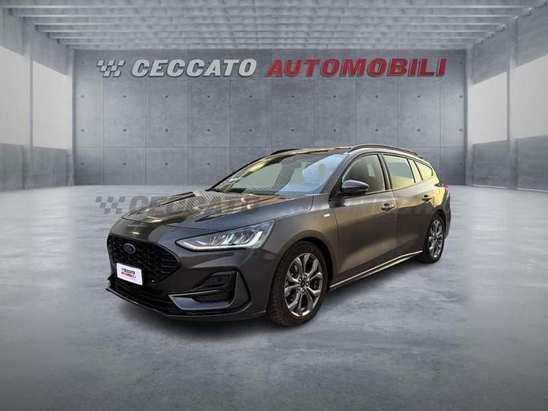 Grigio Usata 2023 Ford Focus ST-Line Station wagon | 18.109 € (Buon prezzo) - Immagine 1/4