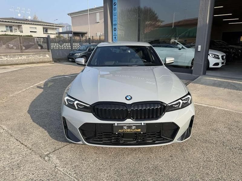 Usata BMW 320 M Sport 190 CV (139 kW) 2024 Grigio Berlina