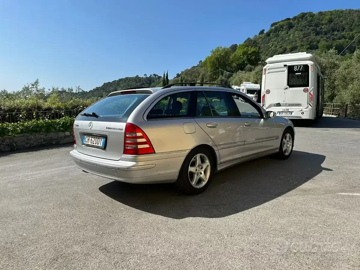 Usata Mercedes 200 163 CV (119 kW) 2003 Grigio Station wagon