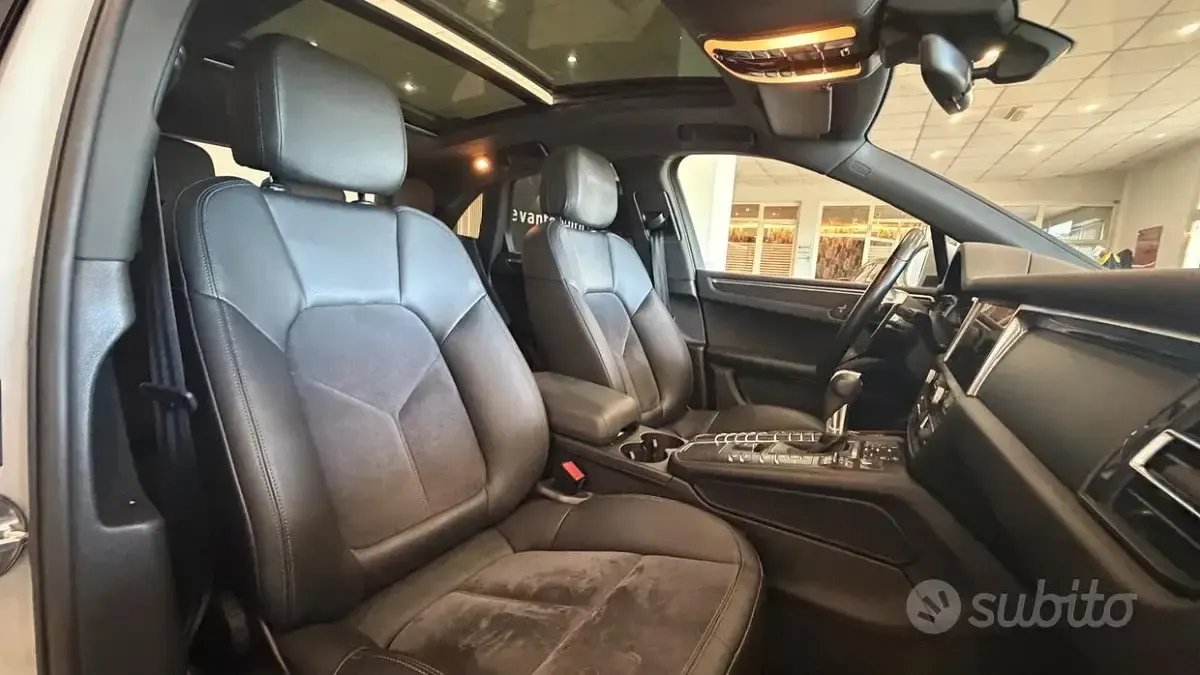 Usata Porsche Macan 245 CV (180 kW) 2021 Grigio SUV