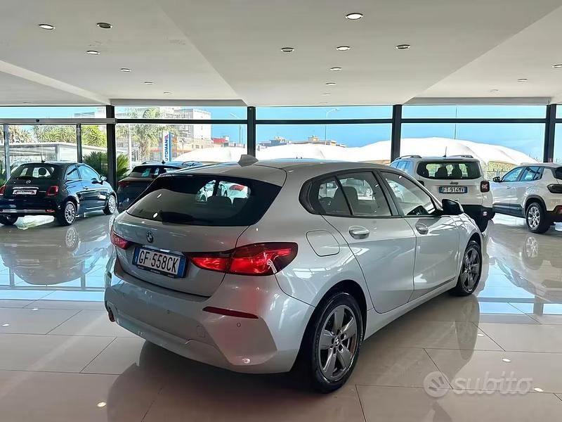 Usata BMW 116 Advantage 116 CV (85 kW) 2021 Grigio Utilitaria