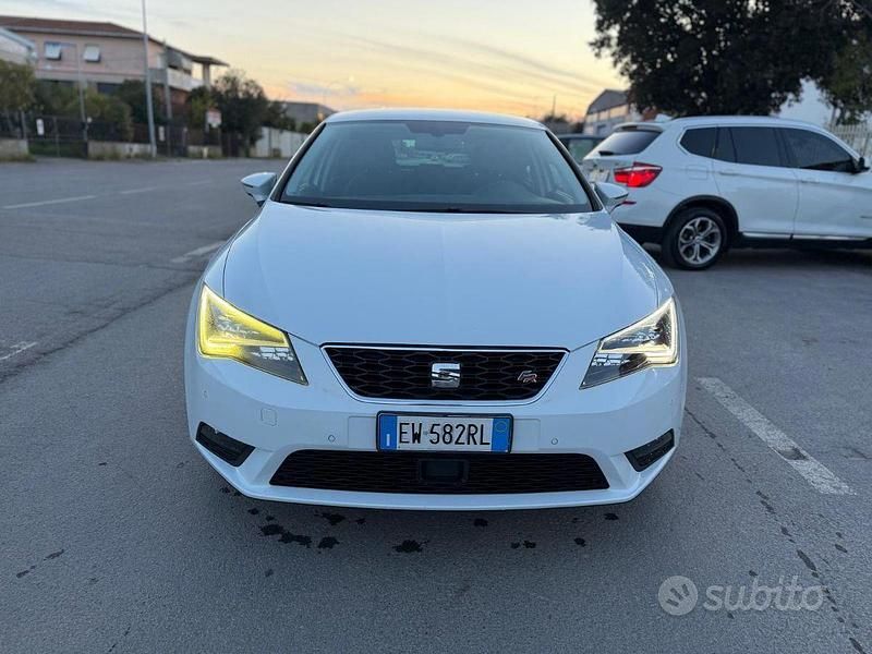 Käytetty Seat Leon Business 110 HP (80 kW) 2015 Valkoinen Sedan