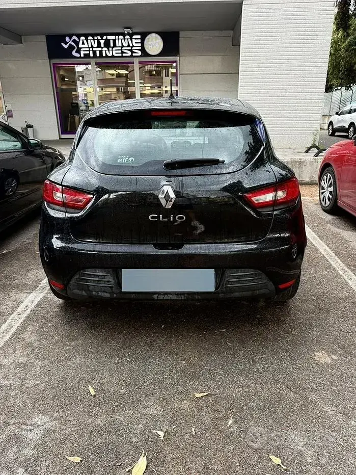 Usata Renault Clio IV 73 CV (53 kW) 2017 Nero Berlina