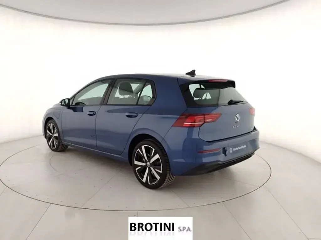 Nuova VW Golf VIII Life 204 CV (150 kW) 2026 Blu metallizzato Berlina