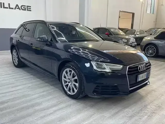 Usata Audi A4 Business 190 CV (139 kW) 2017 Blu Station wagon