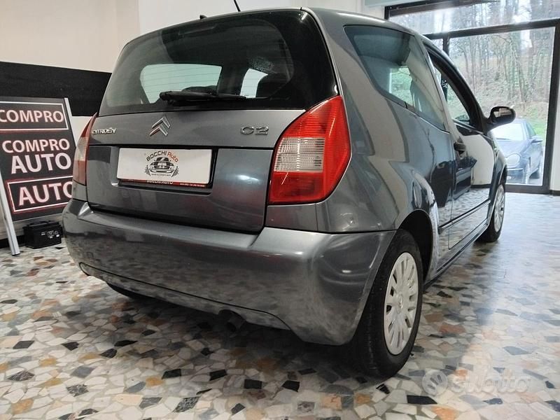 Usata Citroën C2 Elegance 59 CV (43 kW) 2008 Grigio Utilitaria