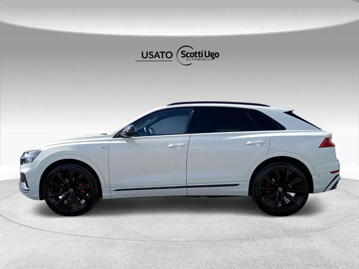 Usata Audi Q8 Sport 286 CV (210 kW) 2022 Bianco SUV