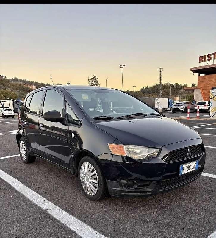 Usata Mitsubishi Colt 75 CV (55 kW) 2011 Berlina