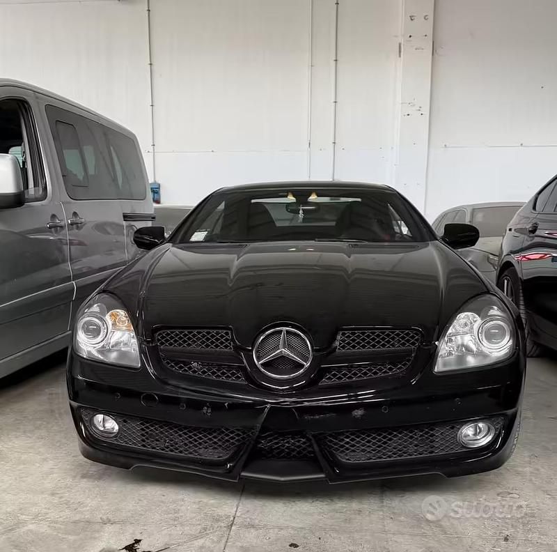 Usata Mercedes SLK200 184 CV (135 kW) 2010 Nero Cabrio