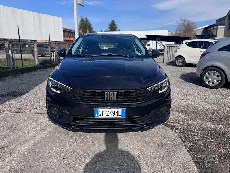 Usata Fiat Tipo 101 CV (74 kW) 2023 Grigio Station wagon