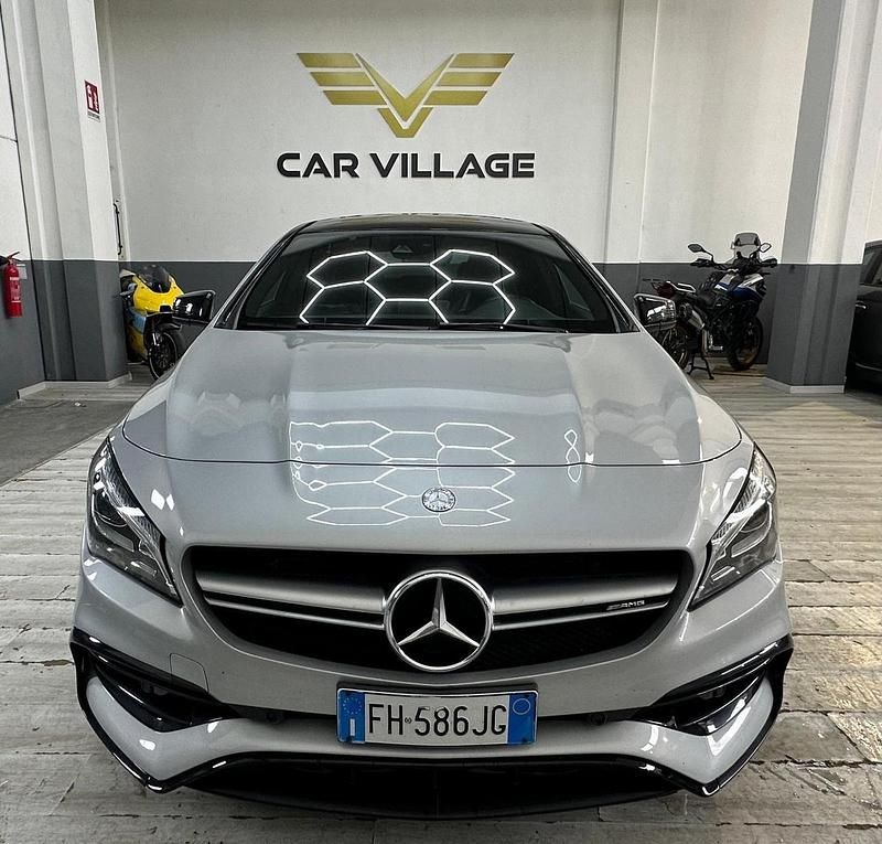Usata Mercedes CLA45 AMG AMG 381 CV (280 kW) 2017 Argento Berlina
