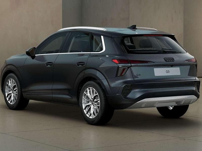 Nuova Audi Q3 150 CV (110 kW) 2026 Grigio tambora metallico SUV