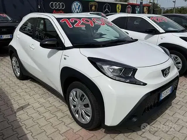 Usata Toyota Aygo X Active 72 CV (52 kW) 2023 Bianco SUV