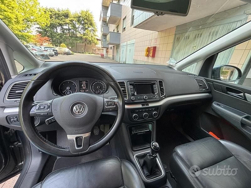 Usata VW Sharan 150 CV (110 kW) 2012 Grigio Monovolume