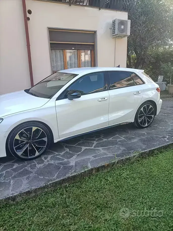 Usata Audi A3 S-Line 150 CV (110 kW) 2024 Bianco Berlina