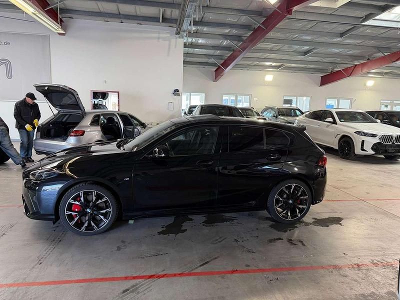 Usata BMW 120 M Sport 163 CV (119 kW) 2025 Nero Utilitaria