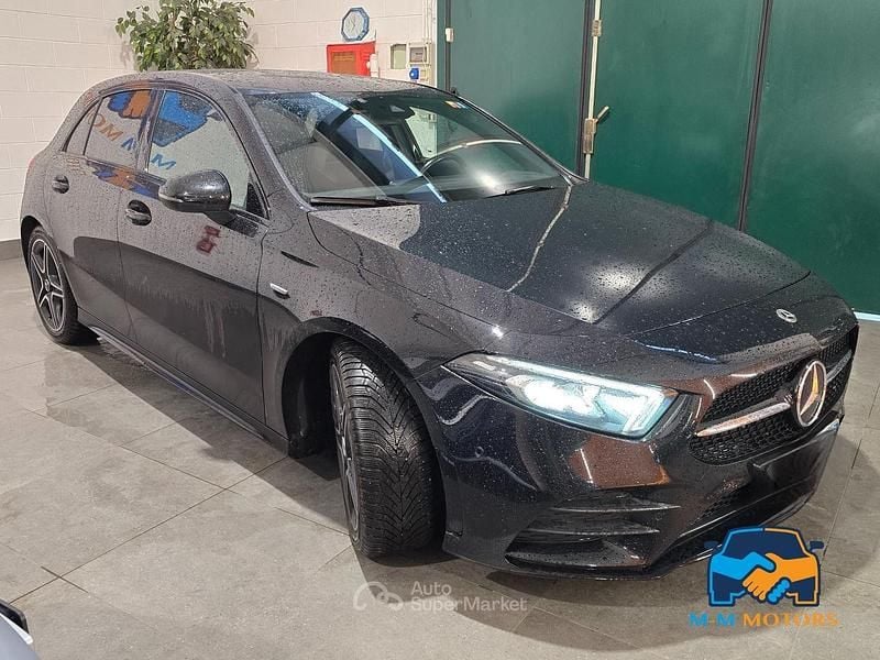 Usata Mercedes A180 Premium 116 CV (85 kW) 2022 Nero Berlina