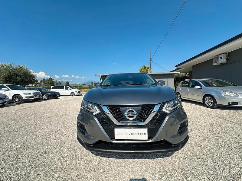Usata Nissan Qashqai 110 CV (80 kW) 2017 Grigio SUV
