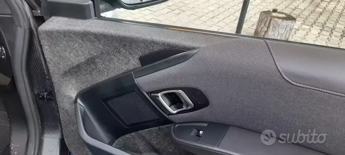Usata BMW i3 75 kW (102 CV) 2013 Grigio Utilitaria