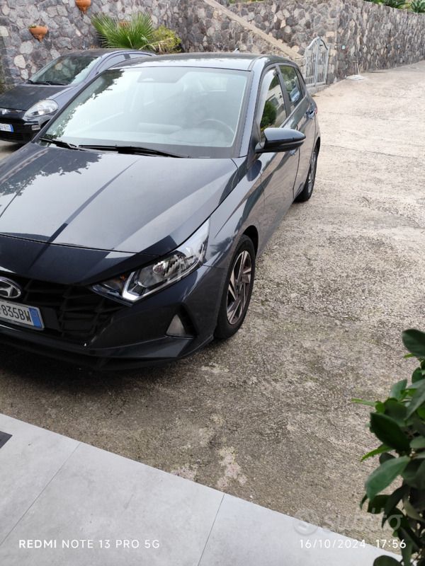 Usata 2022 Hyundai i20 Tre volumi | 13.200 € (Ottimo prezzo) - Immagine 1/4