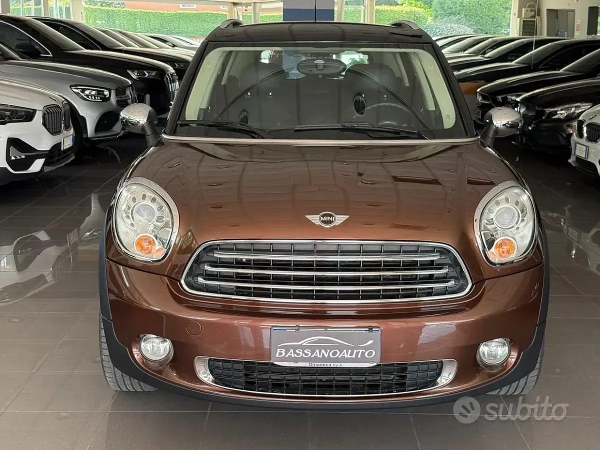 Usata Mini Cooper Countryman 122 CV (89 kW) 2013 Marrone SUV