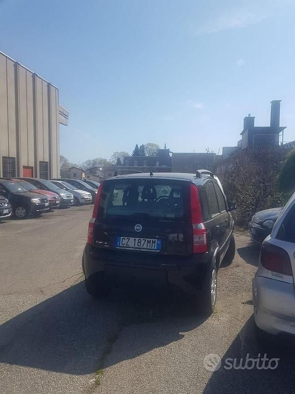 Usata Fiat Panda 4x4 60 CV (44 kW) 2006 Utilitaria