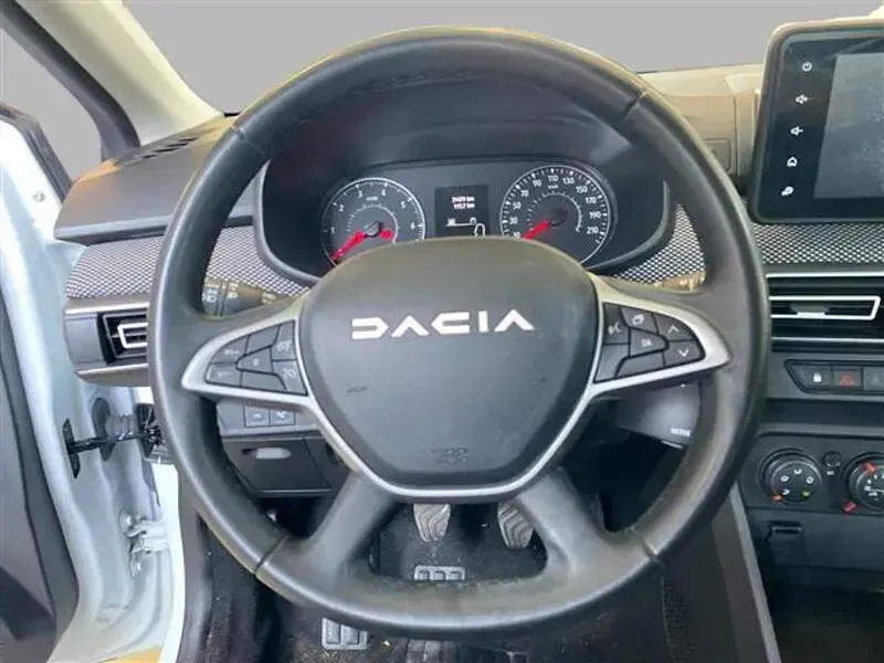 Usata Dacia Sandero Expression 101 CV (74 kW) 2023 Utilitaria