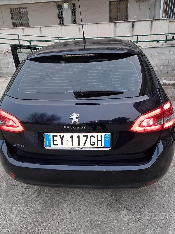 Usata Peugeot 308 SW 92 CV (67 kW) 2015 Blu Station wagon