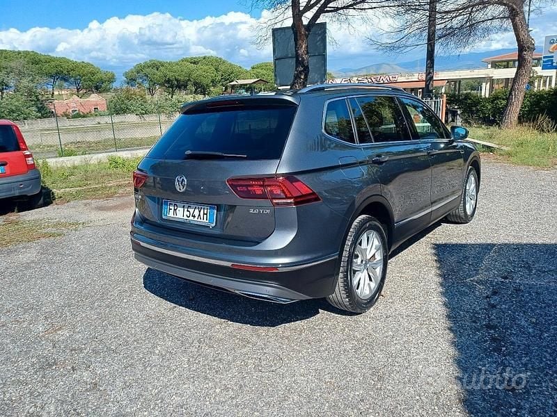 Usata VW Tiguan Allspace Advance 150 CV (110 kW) 2018 Grigio SUV