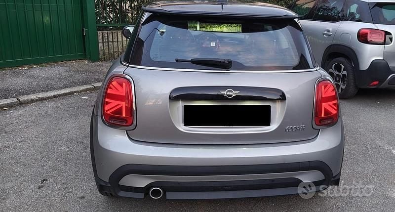 Usata Mini Cooper Essential 136 CV (100 kW) 2023 Grigio Utilitaria