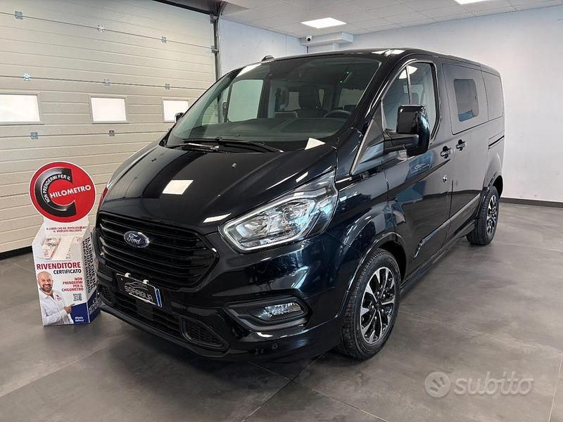 Usata Ford Tourneo Sport 150 CV (110 kW) 2023 Nero Monovolume