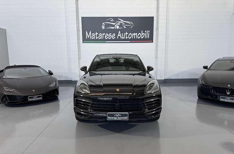 Usata Porsche Cayenne Chrono 462 CV (339 kW) 2023 Schwarz SUV