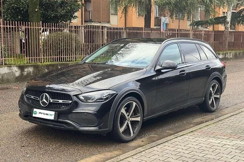 Usata Mercedes C220 Premium 200 CV (147 kW) 2023 Nero Station wagon