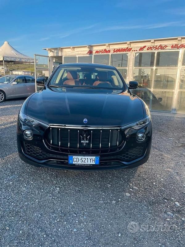 Usata Maserati Levante GranLusso 349 CV (256 kW) 2020 Nero SUV