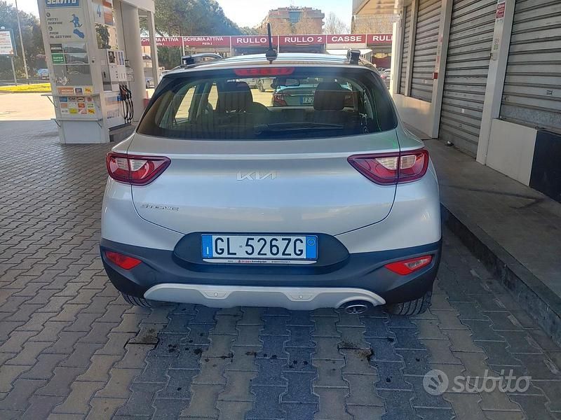 Usata Kia Stonic Style 84 CV (61 kW) 2022 Grigio SUV