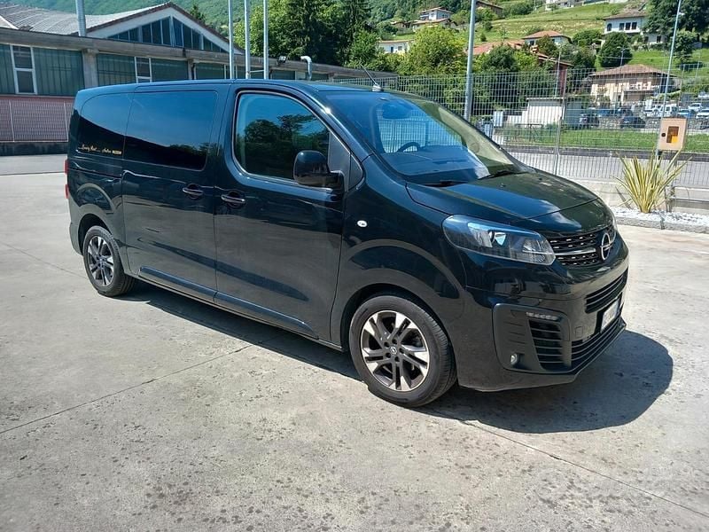 Usata Opel Zafira Life 120 CV (88 kW) 2021 Monovolume