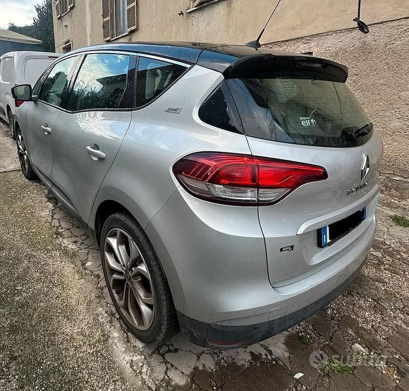 Usata Renault Scénic IV 140 CV (102 kW) 2019 Grigio Monovolume