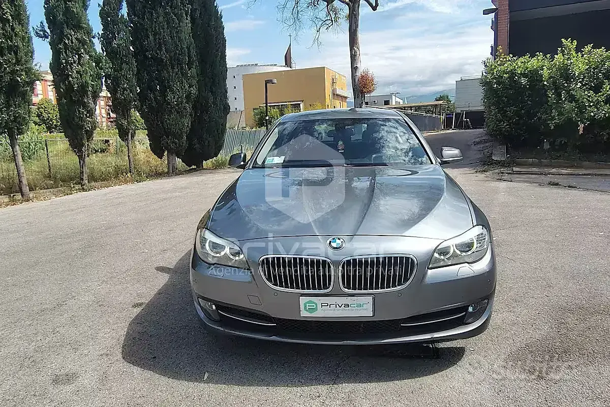 Usata BMW 520 Efficient Dynamics 184 CV (135 kW) 2012 Grigio Berlina