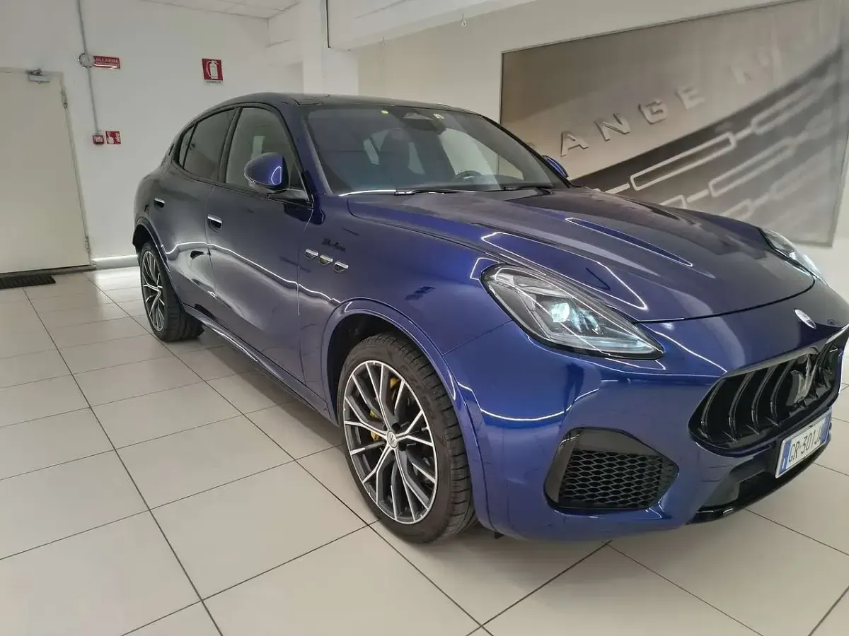 Usata Maserati Grecale 330 CV (242 kW) 2023 Blu/azzurro SUV