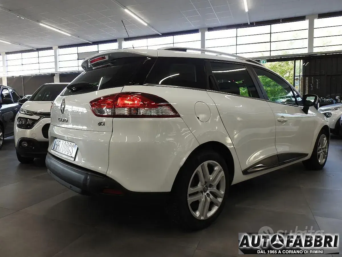 Usata Renault Clio 75 CV (55 kW) 2016 Bianco Station wagon