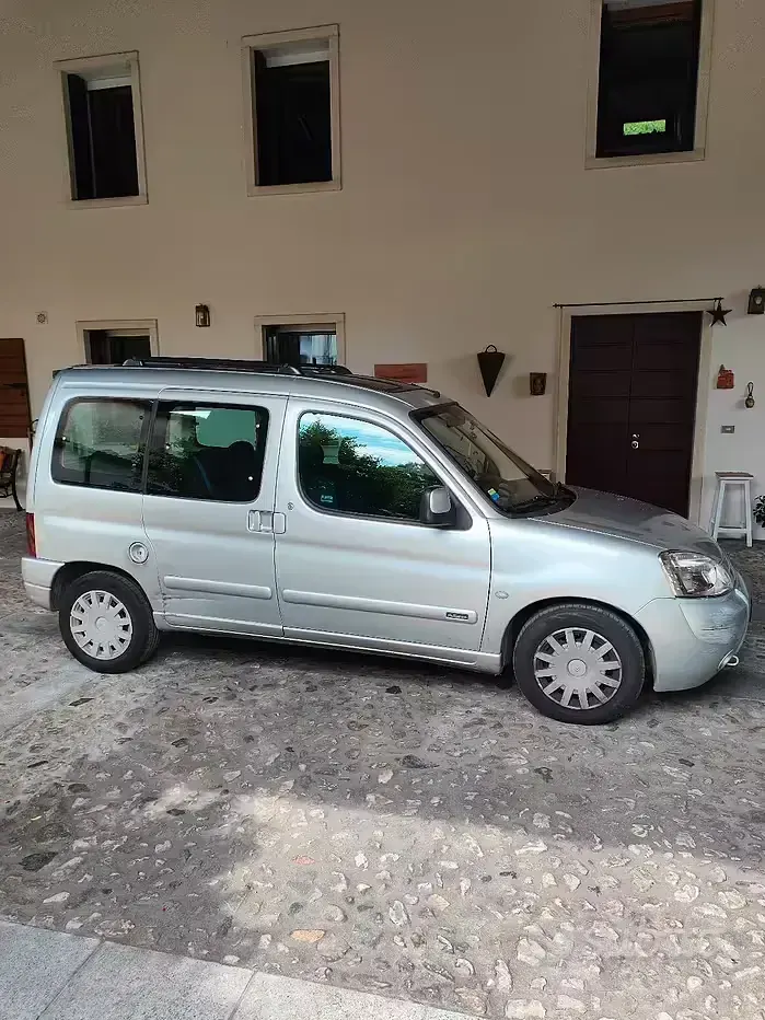 Usata Citroën Berlingo 90 CV (66 kW) 2002 Grigio Monovolume
