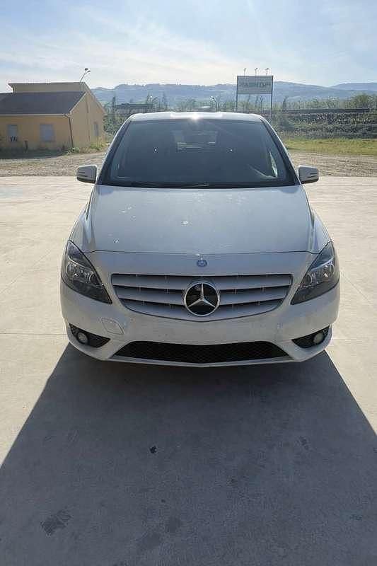 Usata Mercedes B160 Executive 90 CV (66 kW) 2014 Monovolume