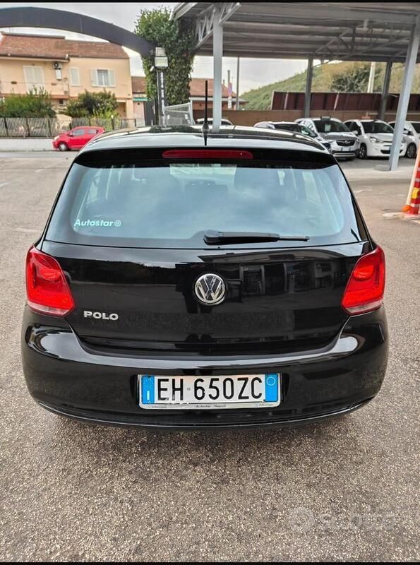 Begagnad VW Polo 60 HK (44 kW) 2011 Svart Halvkombi