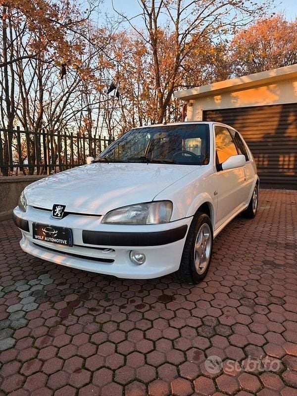 Bianco Usata 2002 Peugeot 106 Sport Due volumi | 6200 € (Cara) - Immagine 1/4