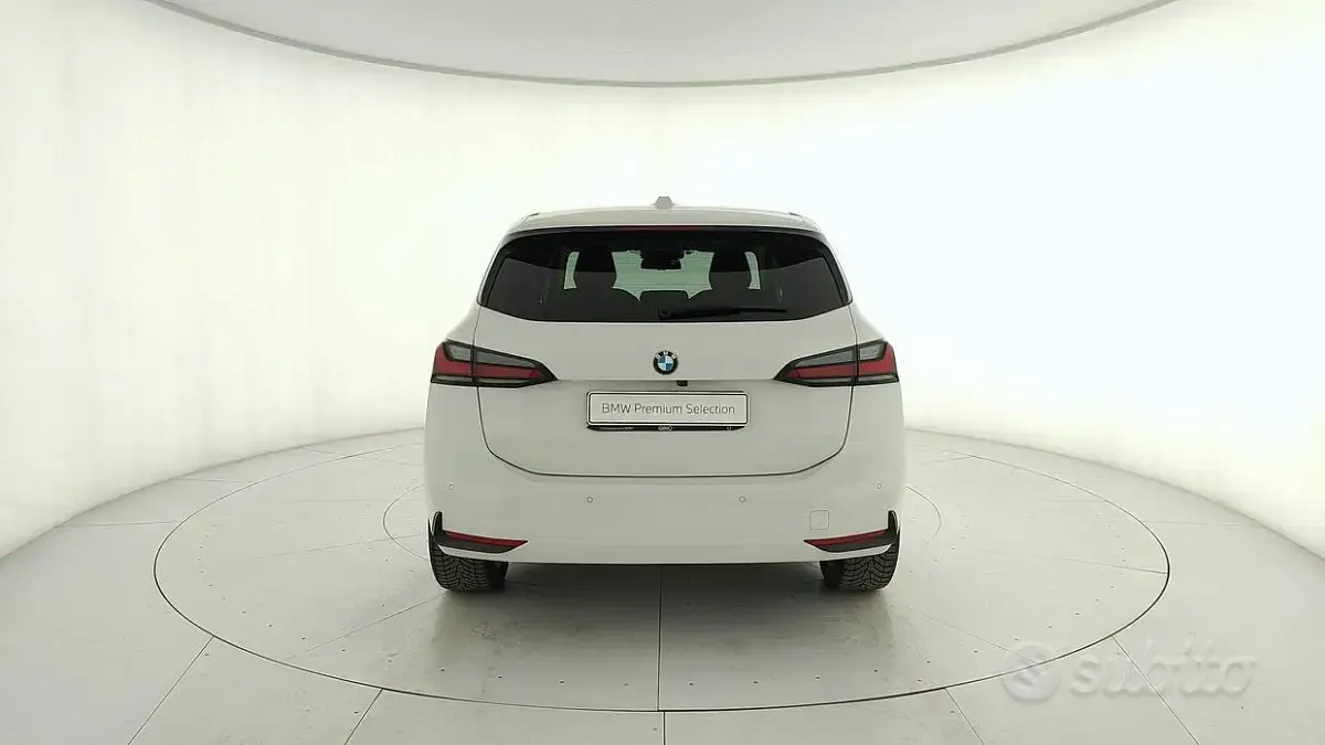 Occasion BMW 218 Active Tourer Luxury Line 150 ch (110 kW) 2023 Blanc Monospace