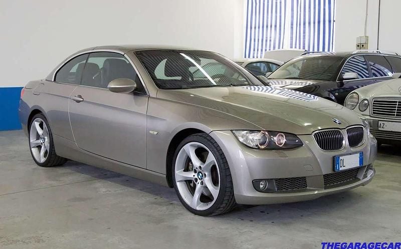 Usata BMW 335 Cabriolet 306 CV (225 kW) 2007 Oro Cabrio