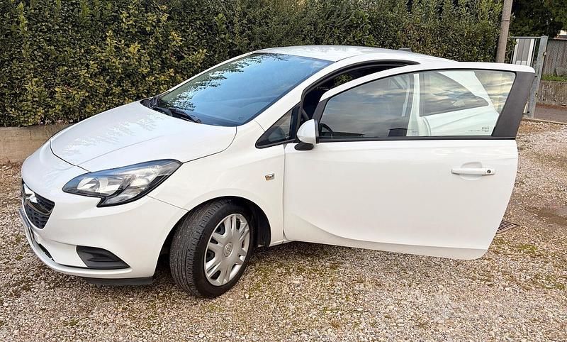 Bianco Usata 2018 Opel Corsa Due volumi | 7900 € (Ottimo prezzo) - Immagine 1/4