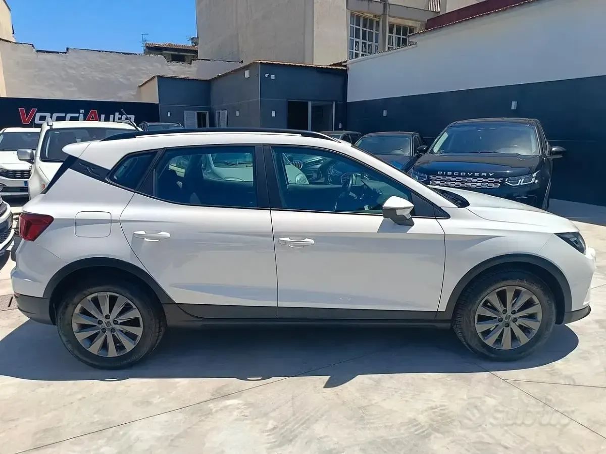 Usata Seat Arona Style 110 CV (80 kW) 2023 Bianco SUV