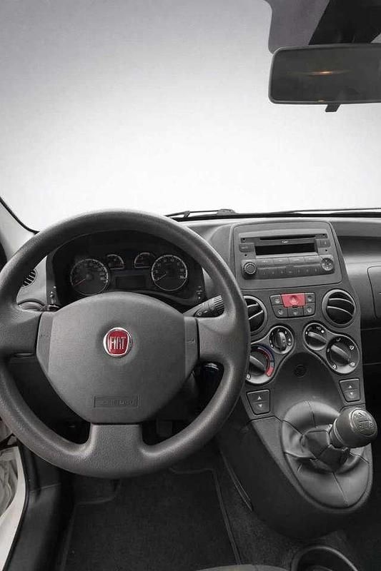 Usata Fiat Panda 4x4 Climbing 75 CV (55 kW) 2012 Bianco Utilitaria